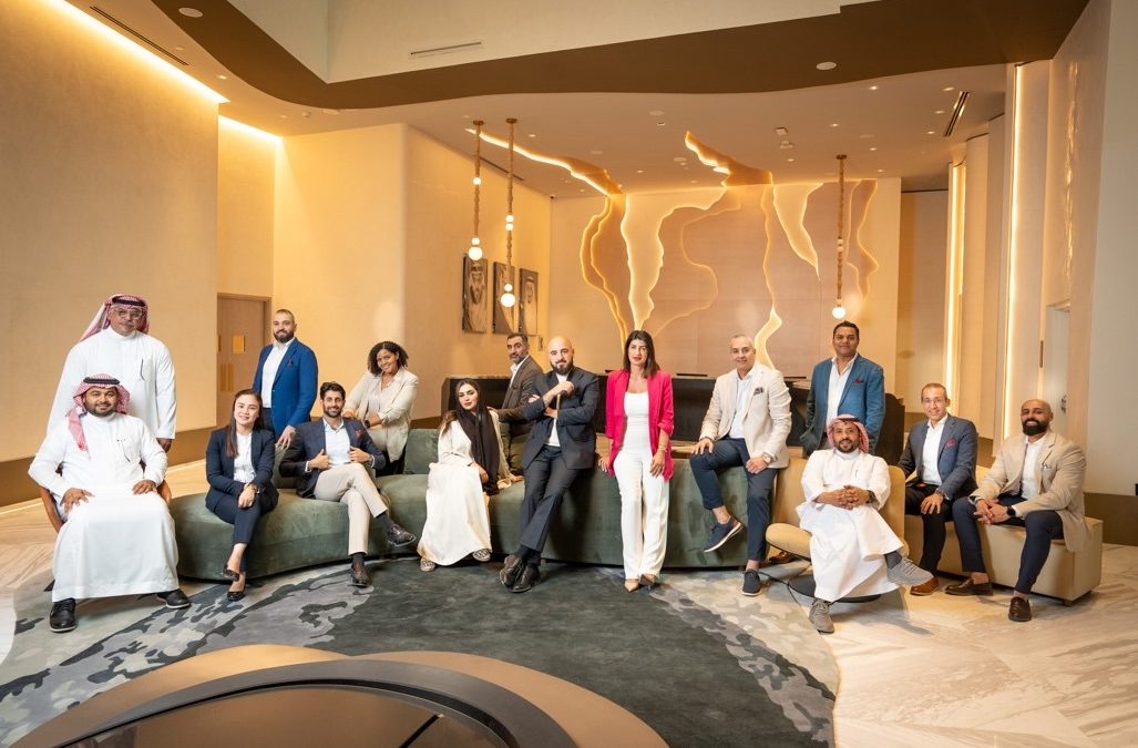 كيمبتون كافد الرياض، أول فندق في مركز الملك عبدالله المالي وأوّل وجهة تابعة لعلامة كيمبتون في الشرق الأوسط، يكشف عن فريق إداري يتبنّى رؤية ضيافة تتمحور حول الضيف