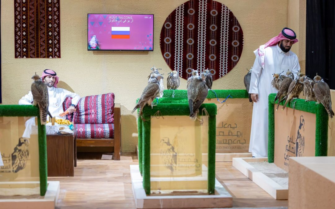 مزرعة “آر يو في إس” الروسية تسجل مشاركتها الأولى في المزاد الدولي لمزارع إنتاج الصقور 2025