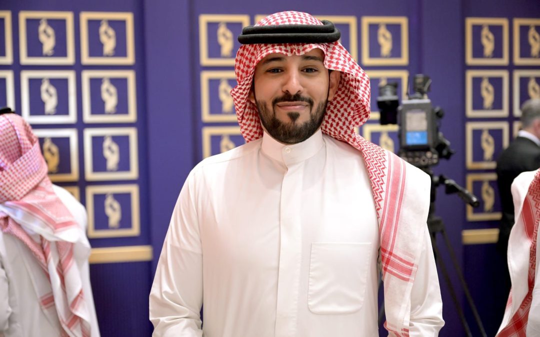 الفنان محمد بندر يطلق أول فيديو كليب سعودي بعنوان “عيونك غرام”