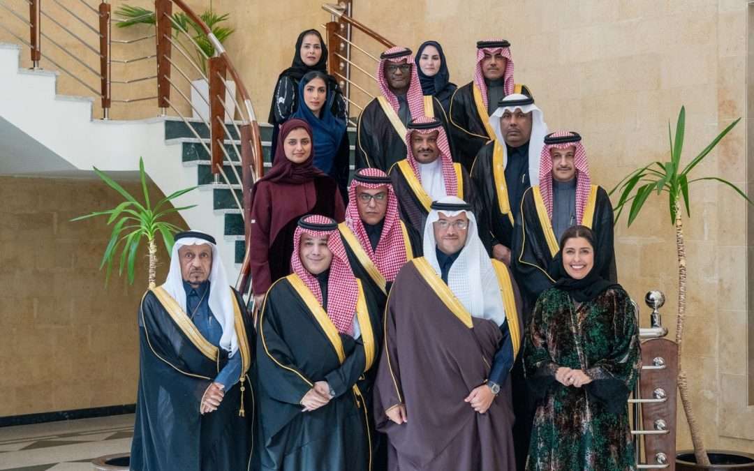 مُحافظ الأحساء يستقبل رئيس وأعضاء مجلس إدارة هيئة الصحفيين السعوديين