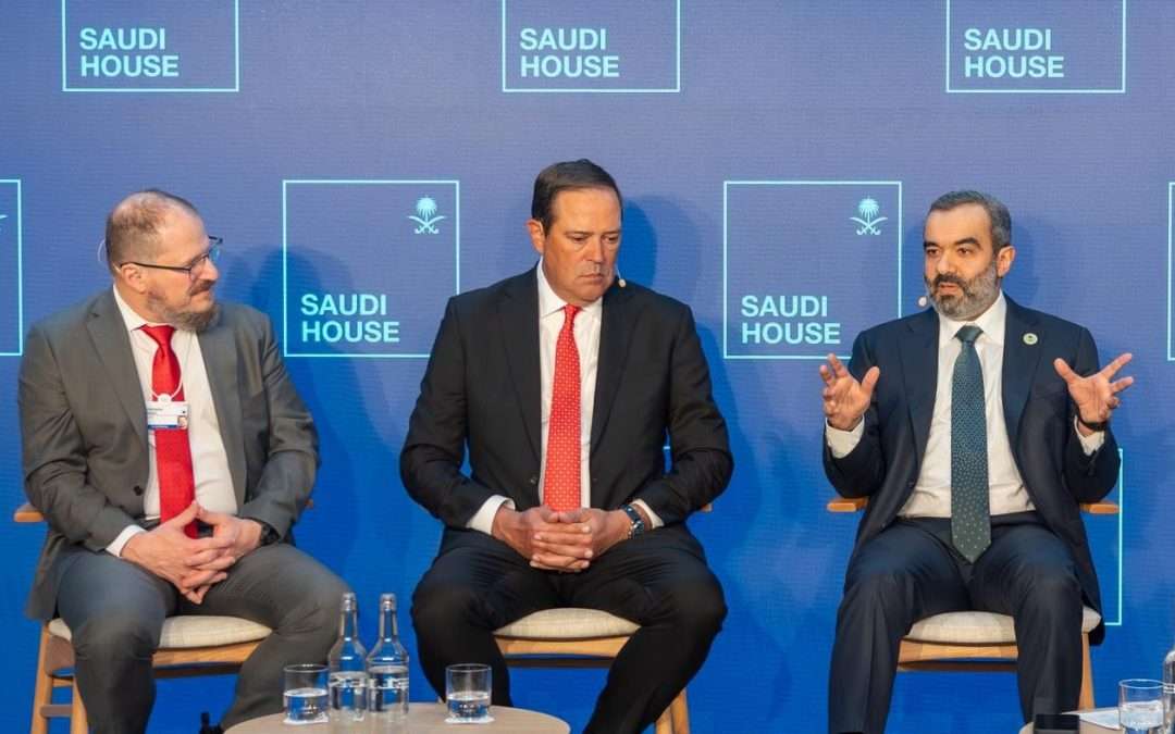 دافوس 2026: السعودية تقود حراكاً عالمياً جديداً لحماية الشعاب المرجانية واستكشاف إمكانات الذكاء الاصطناعي