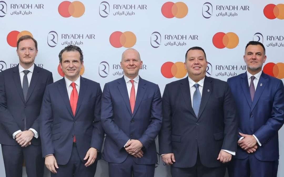 طيران الرياض وماستركارد تعلنان عن شراكة عالمية استراتيجية لإحداث نقلة نوعية في تجارب السفر عبر حلول رقمية متعددة