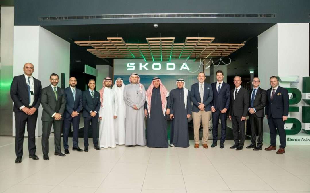 شكودا تفتتح أول صالة عرض لها في المملكة العربية السعودية بالشراكة مع ساماكو للسيارات، إيذاناً بالدخول الرسمي إلى السوق