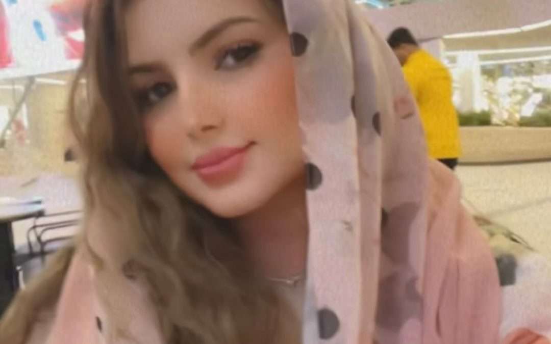 سحاب عبدالله… فتاة سعودية من الطراز الذهبي تسعى لصناعة تأثير إعلامي هادف