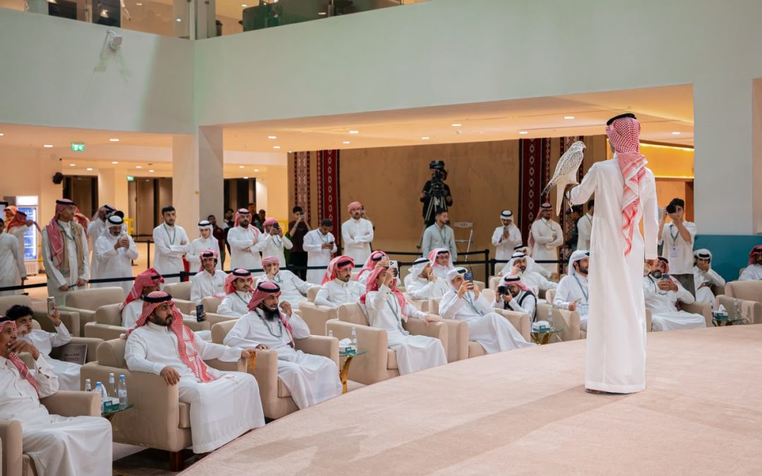 بيع 5 صقور في الليلة الخامسة لمنصة المزاد الدولي لمزارع إنتاج الصقور 2026