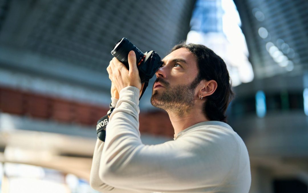 Sony Introduces Its First Fisheye Zoom G Lens™ in Saudi Arabia Compact, lightweight lens delivers fisheye perspectives from circular to diagonal with high resolution across the zoom range